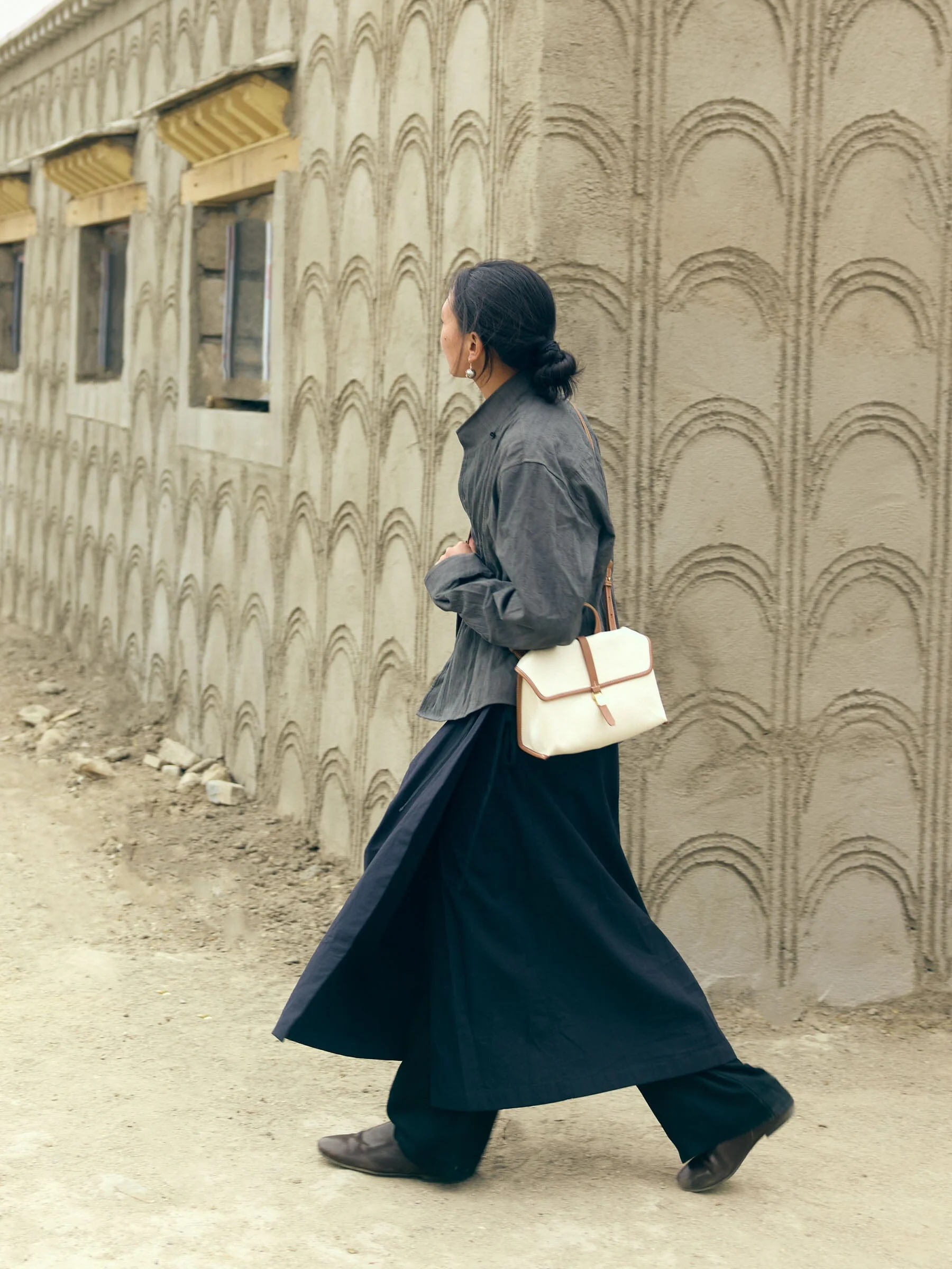Small Shan Satchel Bag - Image 2